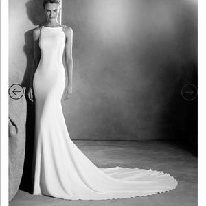 Atelier Pronovias Emmett Wedding Dress in size 10